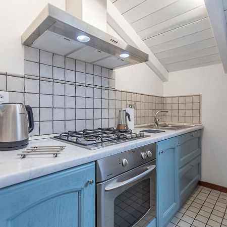 Апартаменты Pratello Elegante E Raffinata Mansarda Болонья Экстерьер фото